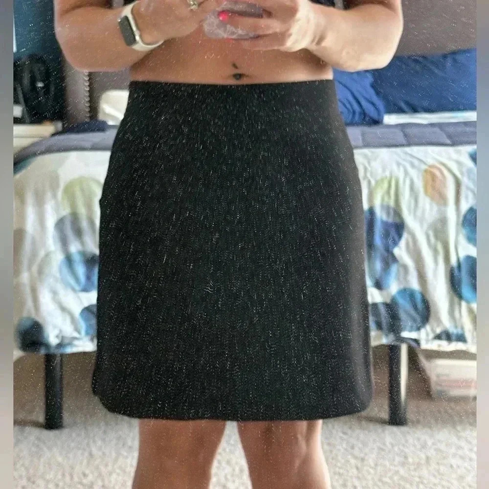 Ann Taylor LOFT casual black skirt, size medium